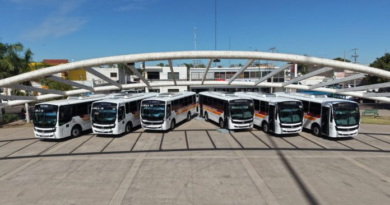 Gobernador Durazo cumple con entrega de nuevas unidades de transporte urbano para Ciudad Obregón